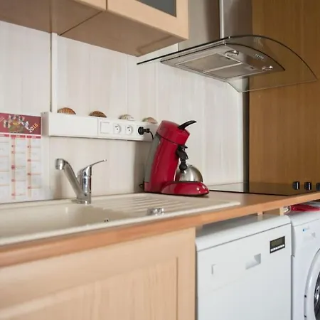 Apartamento 2 Chambre, Climatisation, A 50m *
